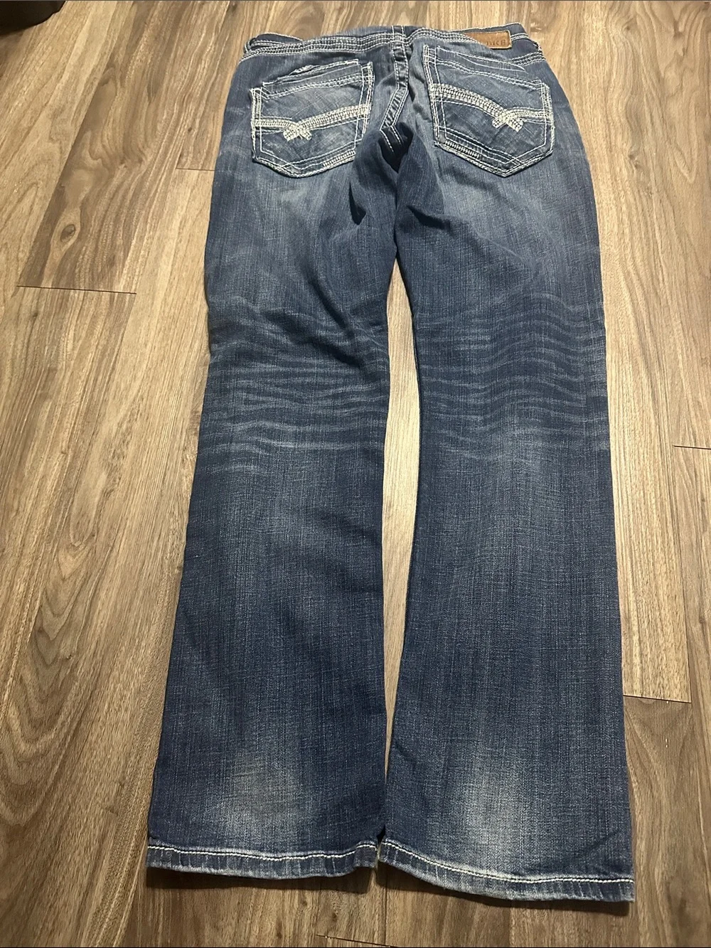 BKE Men’s Jeans Size 31 Medium Blue Distressed Bootcut Denim Western Style.